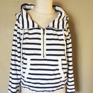 American Eagle outfitters sweatshirt